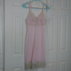Vintage Vassarette Hollywood Designer Line Slip